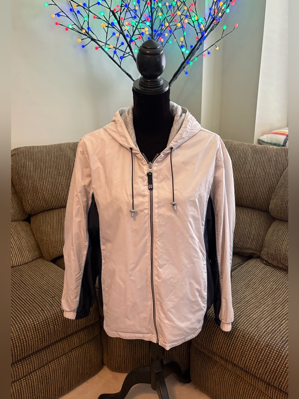 ✨✨ White Hooded Windbreaker Jacket with Contrast Panels Reversible